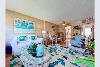 4650 Cove Circle #209, Saint Petersburg, FL 33708 - Photo 7