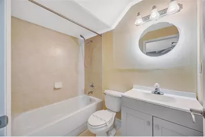 4526 Bay Spring Court, Tampa, FL 33611 - Photo 7