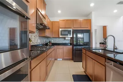 34068 Castaway Loop, Wesley Chapel, FL 33543 - Photo 15