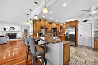 2540 E Bay Isle Drive SE, Saint Petersburg, FL 33705 - Photo 13