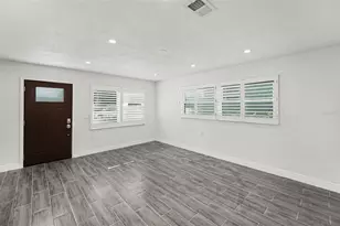 318 Bath St, Tarpon Springs, FL 34689 - Photo 5