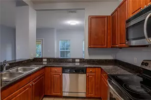 8208 Downpatrick Ct, Tampa, FL 33610 - Photo 3