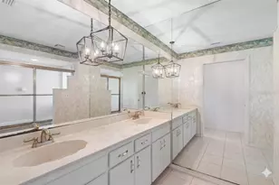 2111 W View Dr, Sun City Center, FL 33573 - Photo 17