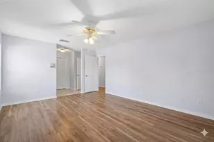 2111 W View Dr, Sun City Center, FL 33573 - Photo 15