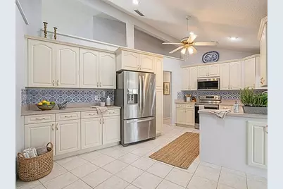 2111 W View Drive, Sun City Center, FL 33573 - Photo 11