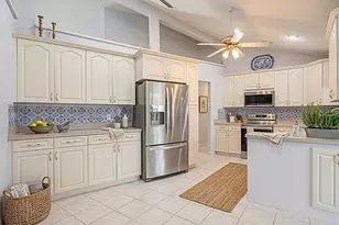 2111 W View Dr, Sun City Center, FL 33573 - Photo 11