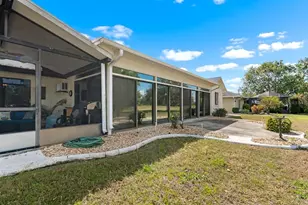 2111 W View Dr, Sun City Center, FL 33573 - Photo 37