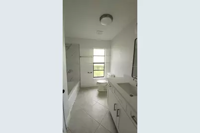 2001 Country Club Court, Plant City, FL 33566 - Photo 13