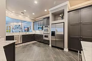 618 Saxony Blvd, Saint Petersburg, FL 33716 - Photo 9