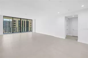 275 1st Ave S, Saint Petersburg, FL 33701 - Photo 17