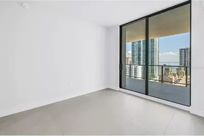 275 1st Avenue S #1703, Saint Petersburg, FL 33701 - Photo 29