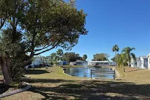 209 S Port Royal Ln, Apollo Beach, FL 33572 - Photo 3