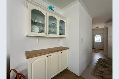 209 S Port Royal Lane, Apollo Beach, FL 33572 - Photo 9