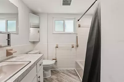 10569 Lake Vista Drive, Seminole, FL 33772 - Photo 15