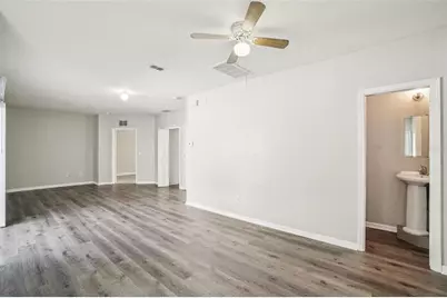 2420 E Ida Street, Tampa, FL 33610 - Photo 7