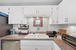 19029 US Hwy 19 N, Clearwater, FL 33764 - Photo 5