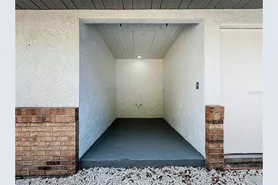 2881 Hammock Drive, Plant City, FL 33566 - Photo 13