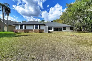 2881 Hammock Dr, Plant City, FL 33566 - Photo 9