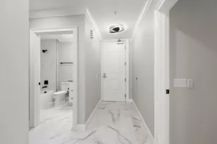 211 Dolphin Point, Clearwater Beach, FL 33767 - Photo 21