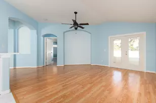 809 Duval Ct, Safety Harbor, FL 34695 - Photo 9