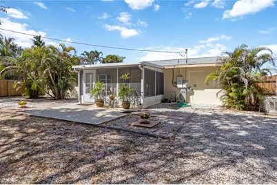 5281 57th Street N, Kenneth City, FL 33709 - Photo 17