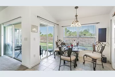 29407 Snap Hook Drive, San Antonio, FL 33576 - Photo 9