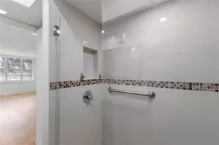 1001 Pearce Dr, Clearwater, FL 33764 - Photo 21