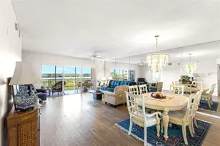 6475 Shoreline Dr, Saint Petersburg, FL 33708 - Photo 11