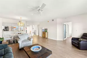 6475 Shoreline Dr, Saint Petersburg, FL 33708 - Photo 7