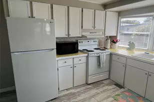 103 Pindo Palm St W, Largo, FL 33770 - Photo 17