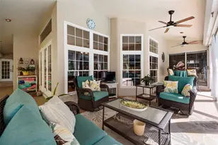 380 Fan Palm Ct NE, Saint Petersburg, FL 33703 - Photo 35