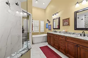 380 Fan Palm Ct NE, Saint Petersburg, FL 33703 - Photo 25