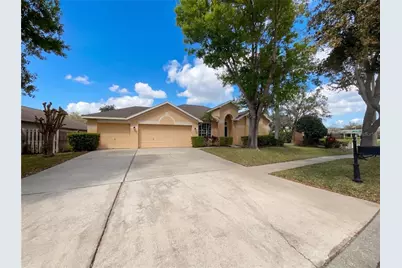 10101 Kingsbridge Avenue, Tampa, FL 33626 - Photo 1