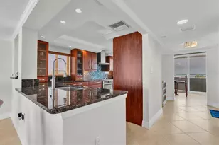 1290 Gulf Blvd, Clearwater Beach, FL 33767 - Photo 11