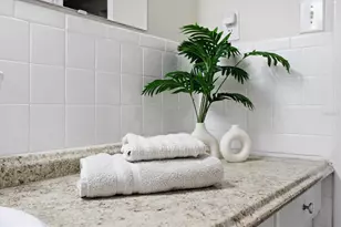 3915 W State St, Tampa, FL 33609 - Photo 11