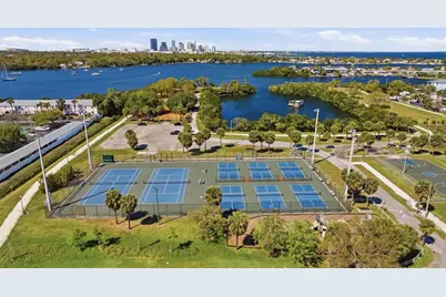 192 Coquina Bay Drive, Saint Petersburg, FL 33705 - Photo 55
