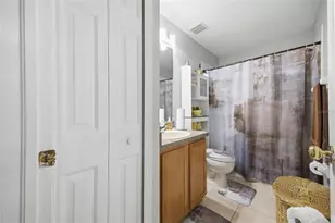 192 Coquina Bay Drive, Saint Petersburg, FL 33705 - Photo 29