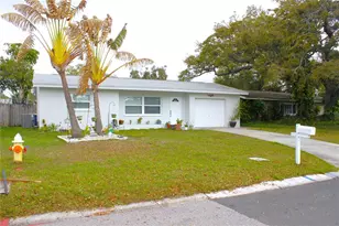1450 Barry St, Clearwater, FL 33756 - Photo 3