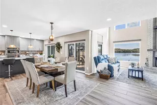 1052 Sanabel Ct NE, Saint Petersburg, FL 33702 - Photo 3