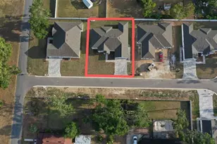 37533 Teri Ct, Dade City, FL 33525 - Photo 3