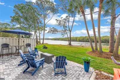 912 Myakka Court NE, Saint Petersburg, FL 33702 - Photo 1