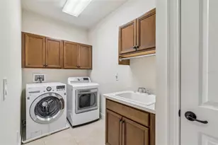 3902 W Vasconia St, Tampa, FL 33629 - Photo 57