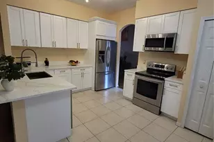 27640 Breakers Dr, Wesley Chapel, FL 33544 - Photo 7