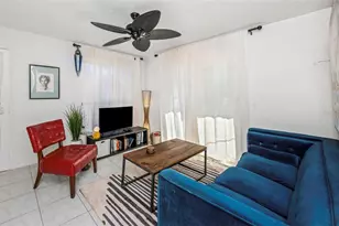 1022 8th St N, Saint Petersburg, FL 33701 - Photo 7