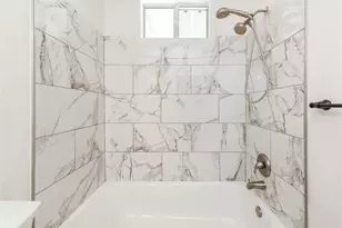 1022 8th St N, Saint Petersburg, FL 33701 - Photo 17