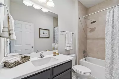 4910 Lakeshore Oaks Court, Tampa, FL 33624 - Photo 11