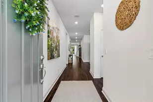 4910 Lakeshore Oaks Ct, Tampa, FL 33624 - Photo 7