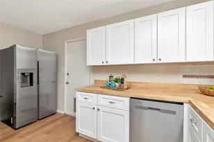 7420 Dr Martin Luther King Jr Street N, Saint Petersburg, FL 33702 - Photo 9