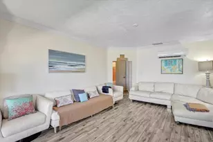 756 Mandalay Ave, Clearwater Beach, FL 33767 - Photo 15