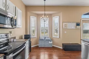 402 Shore Dr W, Oldsmar, FL 34677 - Photo 11